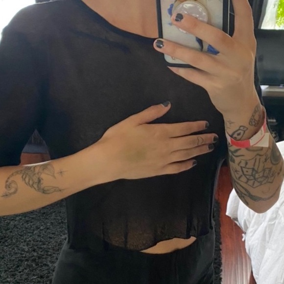 Mesh Top - Picture 2 of 3